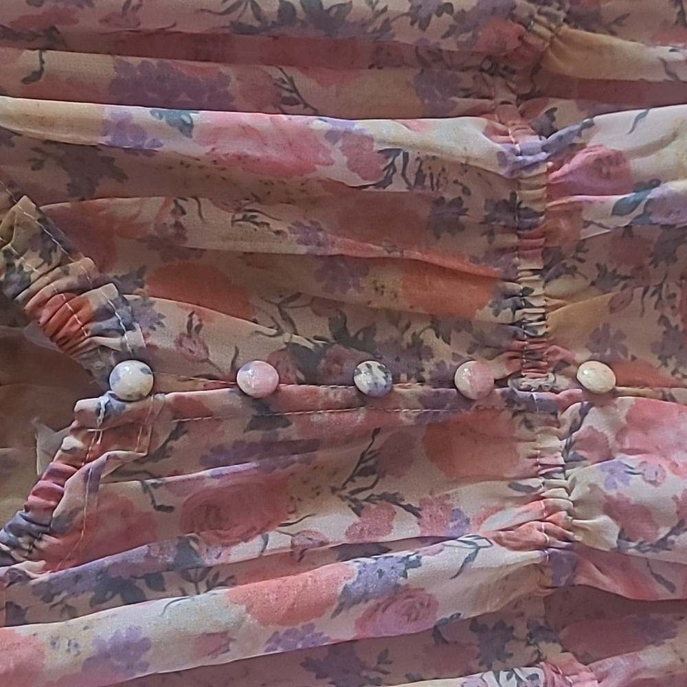 NEW Avantlook Floral Lace Top, Sz M - Picture 3 of 7